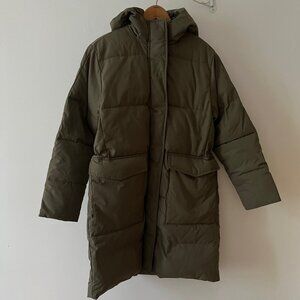 Everlane- Renew/ The Long Puffer Winter Coat in Kalamata